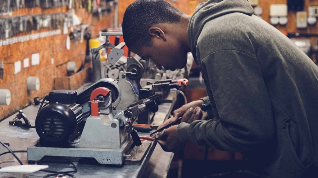 services hero free img 1024x573.jpg